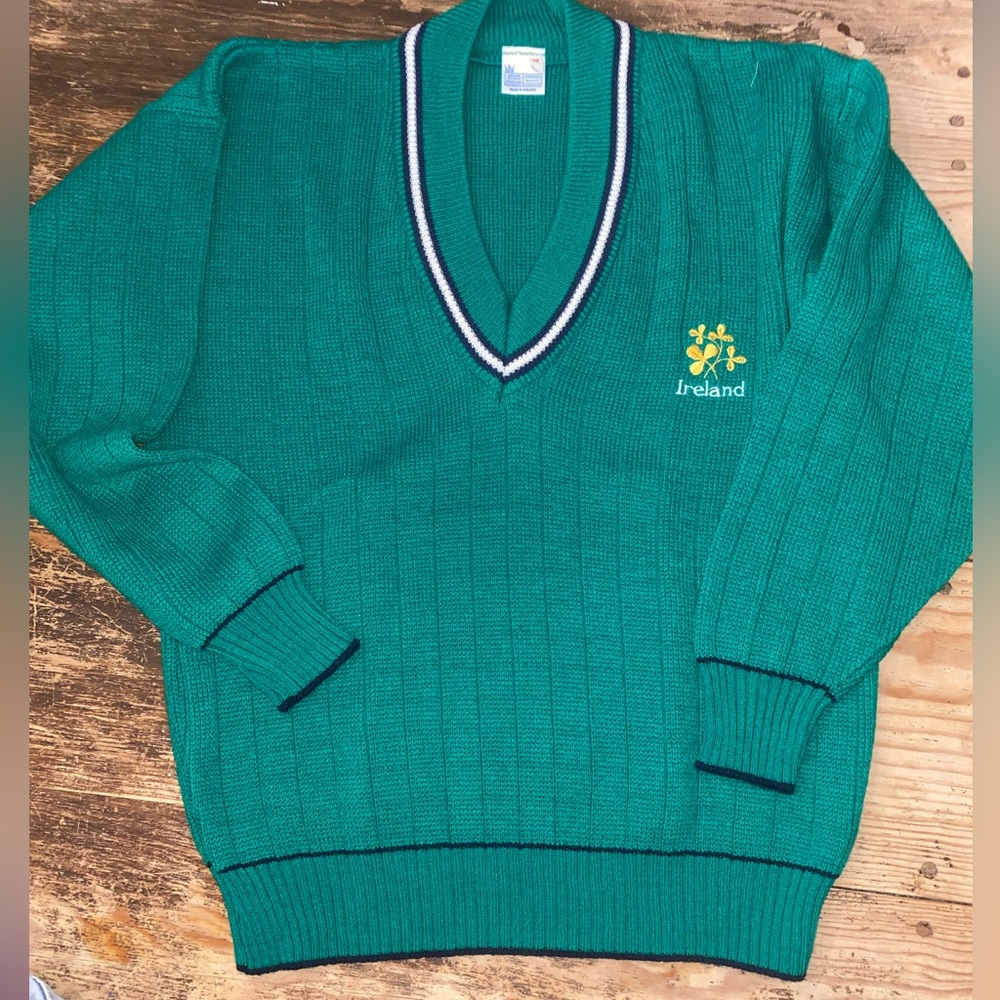 Made in Ireland Vintage Ireland Varsity V-neck Sweater size Medium